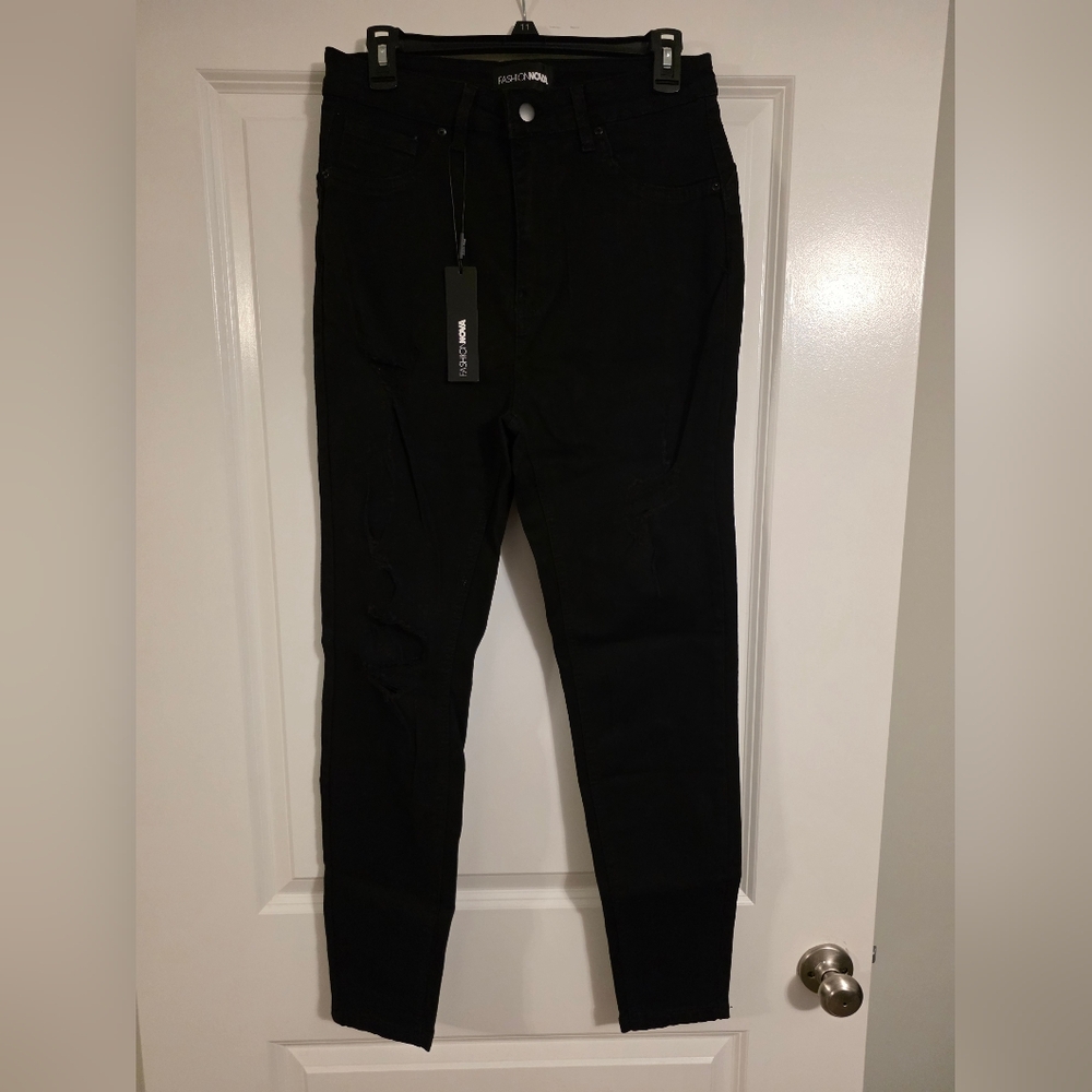 Fashion Nova Women's Black Skinny Jeans